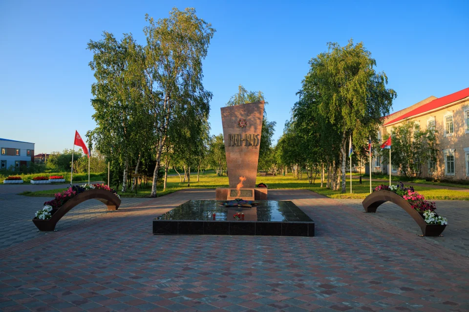 Обелиск победы в нарьян маре