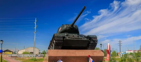 Памятник "Оружие Победы — Танк Т-34-85"