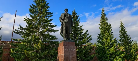 Памятник В.И.Ленину